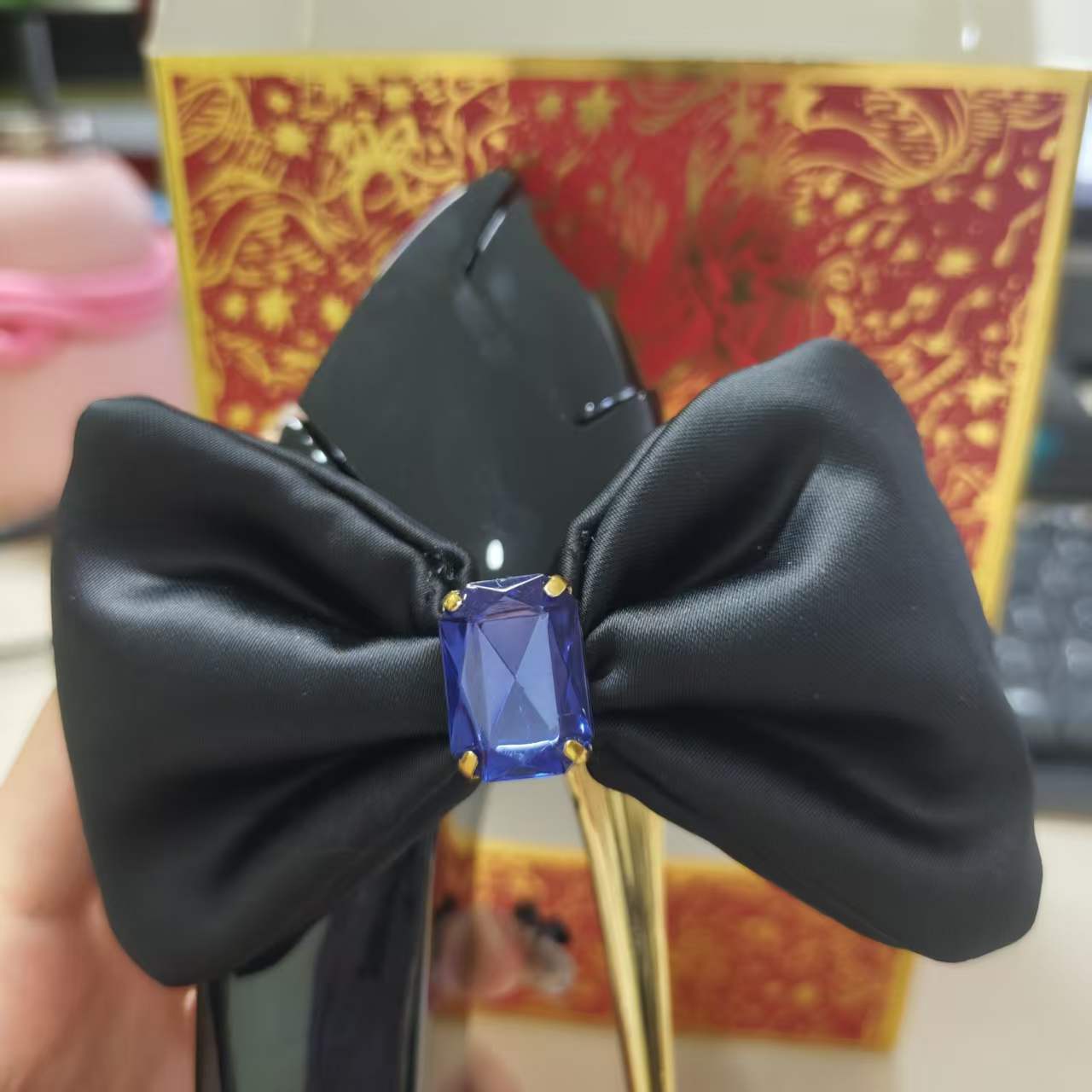 Ca.rolina he'r'era high-heeled - đánh giá và giá Perfume Fragrance Bottle